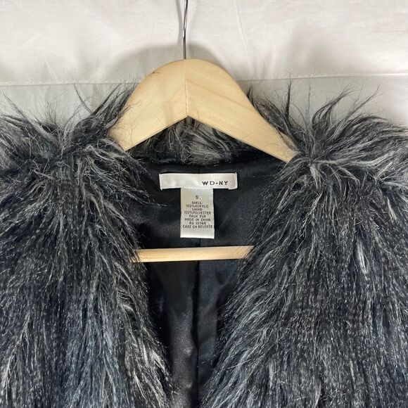 WD NY Faux Fur Lightly Lined Vest Sz L - Picture 4 of 11